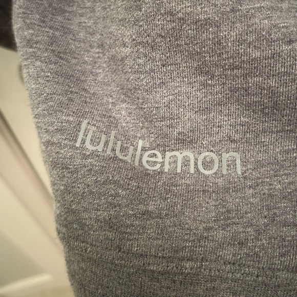 Perfectly Oversized Crew - Picture 3 of 3